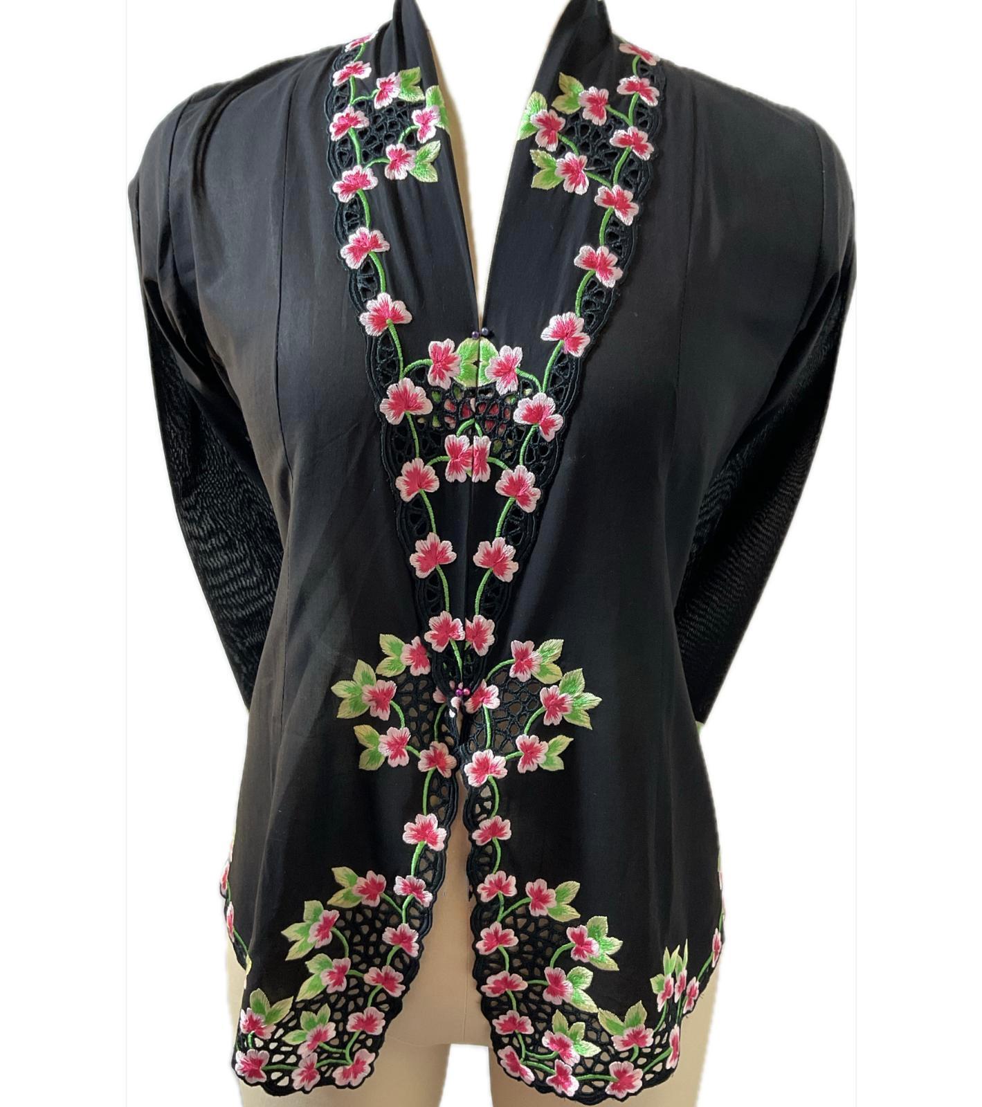 Premium Peranakan Top PPT-S-BLACK-B6010