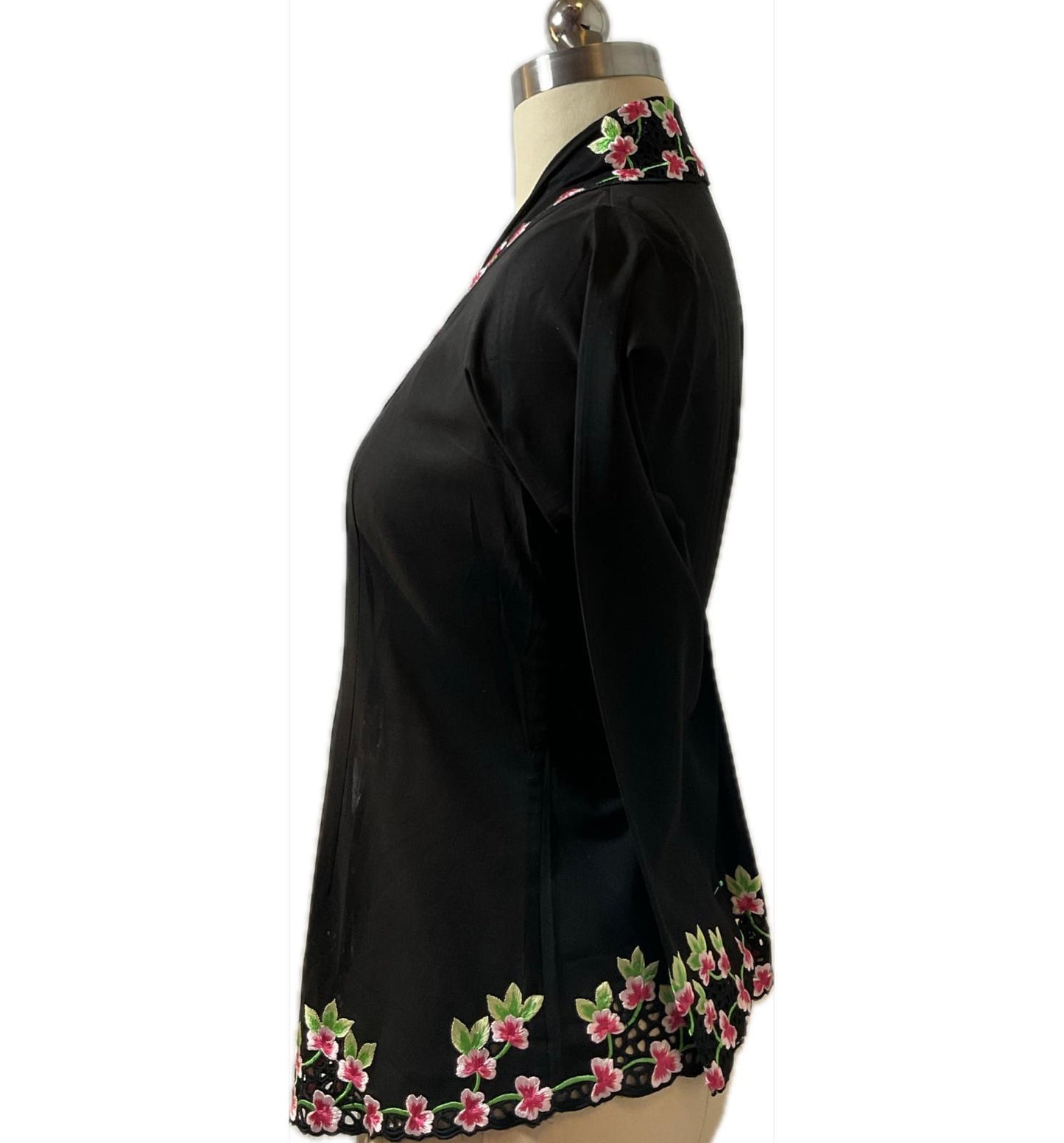 Premium Peranakan Top PPT-S-BLACK-B6010