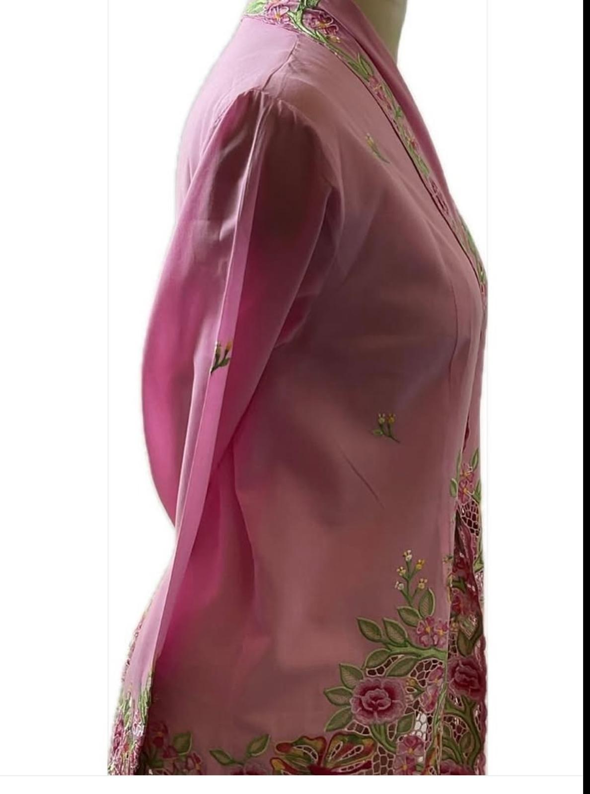 Premium Peranakan Top PPT-M-PIN-B66001