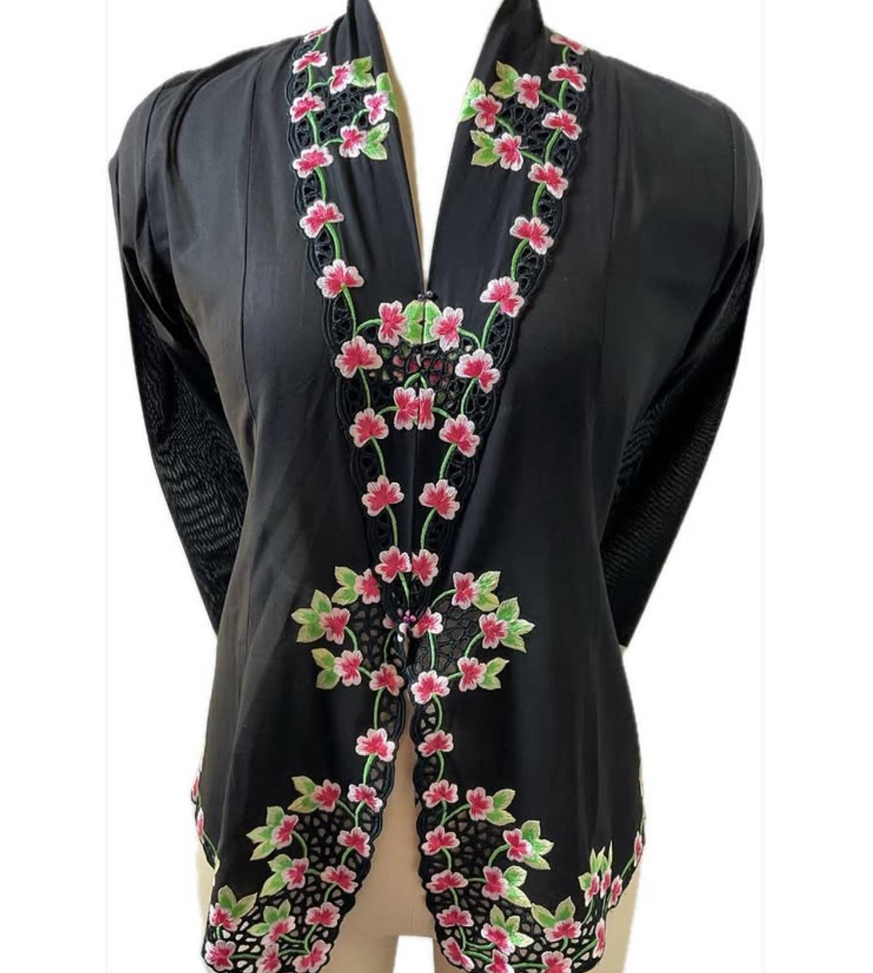 Premium Peranakan Top PPT-M-BLACK-B66005