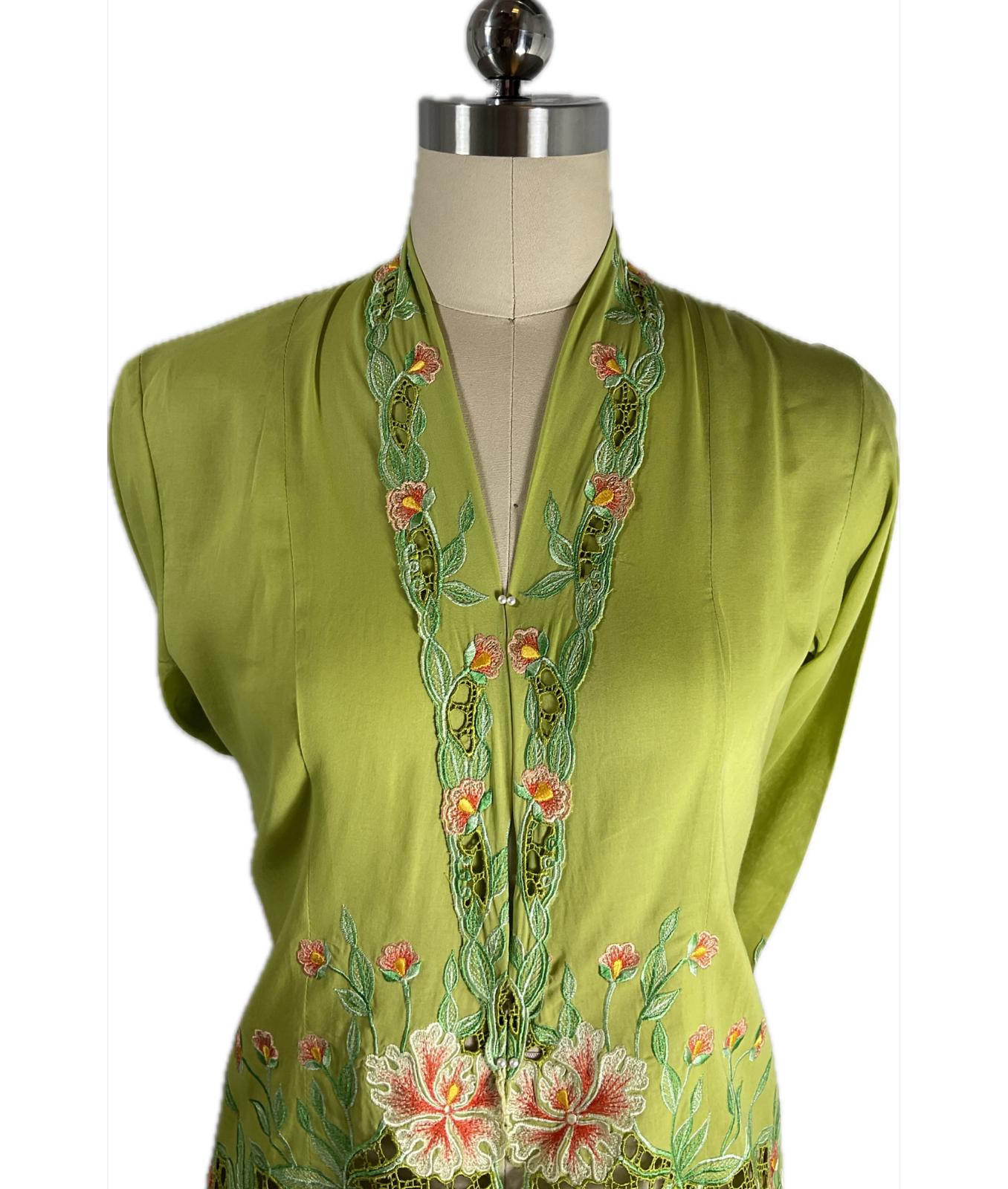 Premium Peranakan Top PPT-M-GREEN-B66012