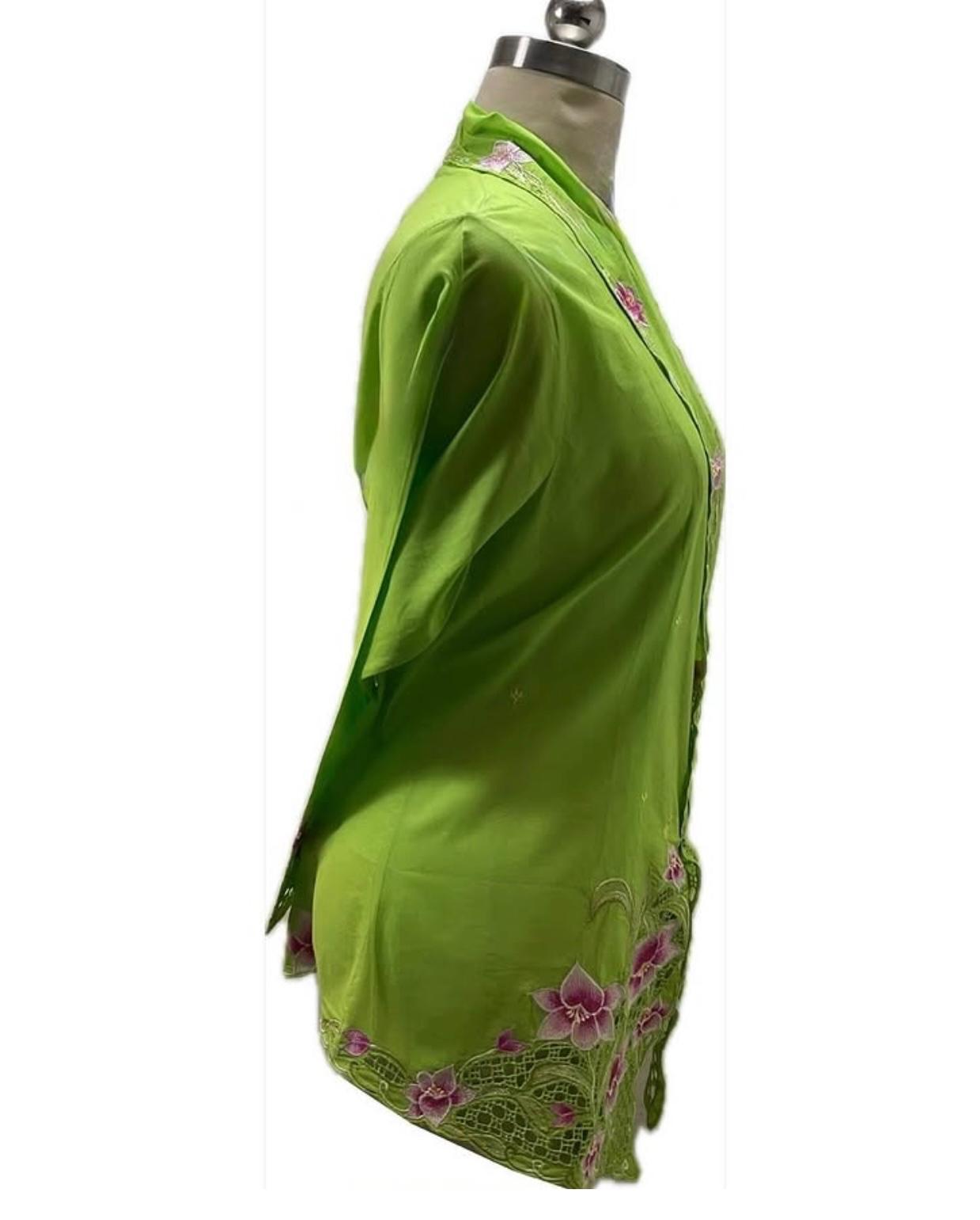 Standard Peranakan Top SPT-S-GREEN-A6003