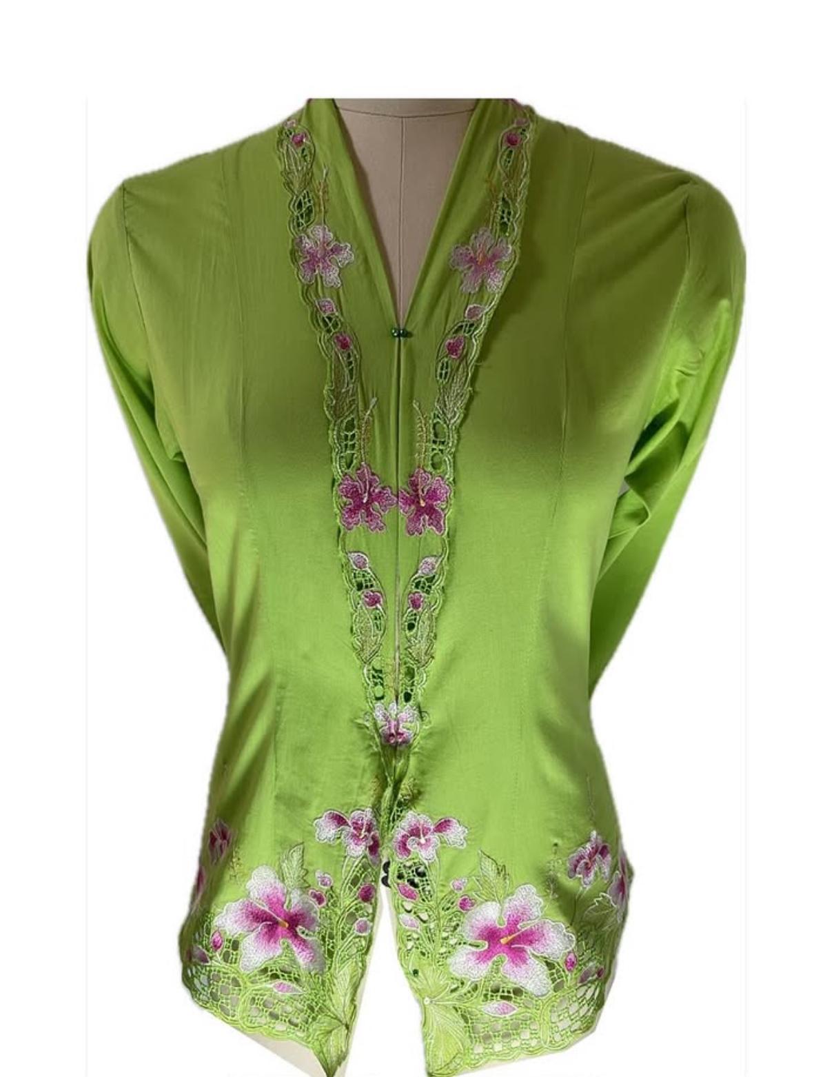 Standard Peranakan Top SPT-M-GREEN-A66002