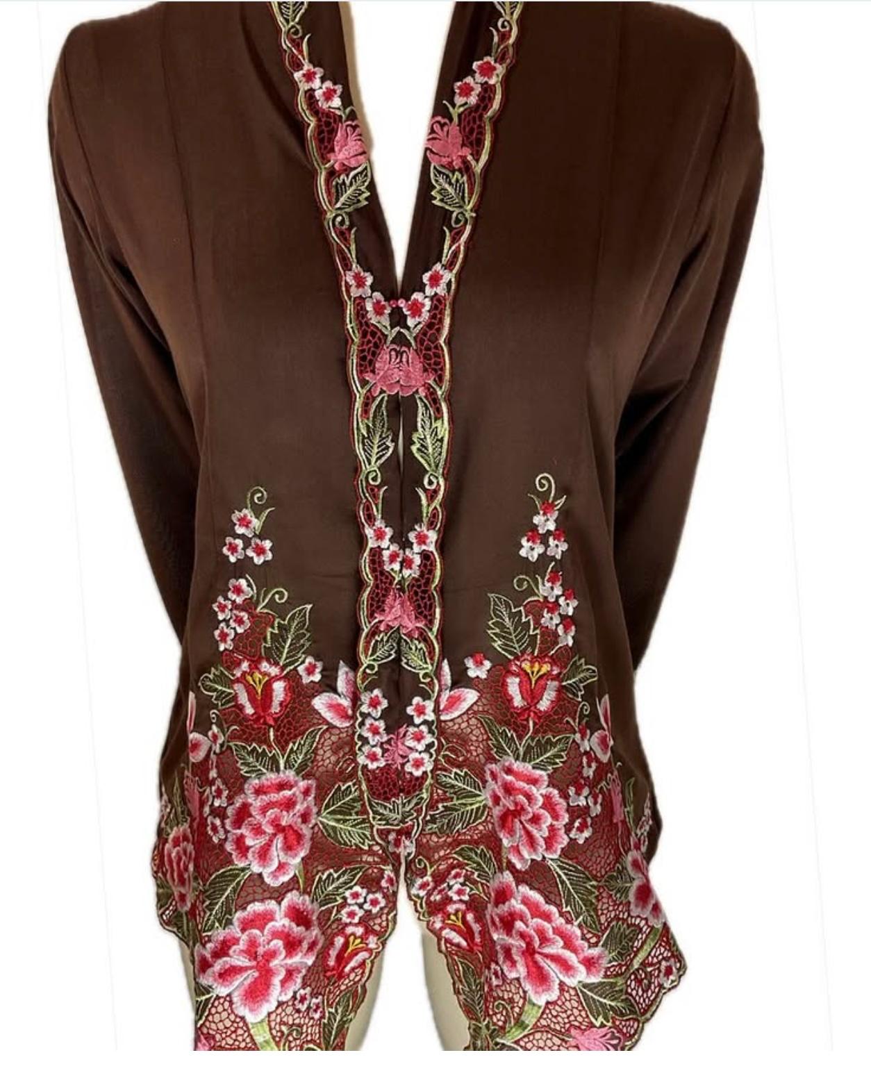 Standard Peranakan Top SPT-M-BROWN-A66003