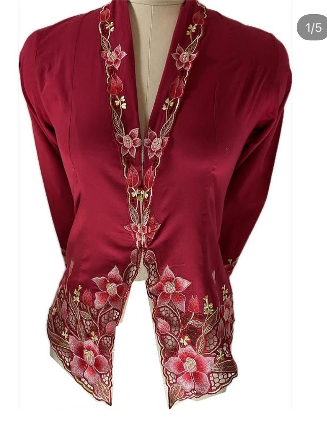Standard Peranakan Top SPT-M-RED-A66007