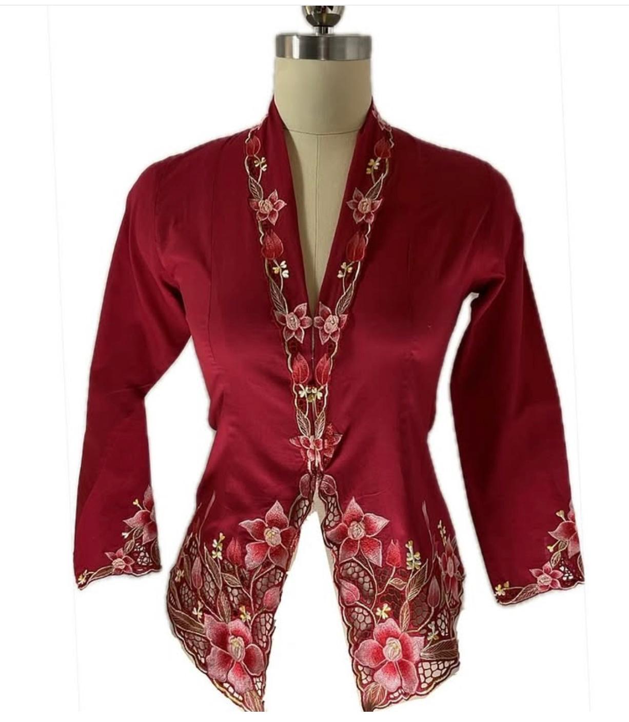 Standard Peranakan Top SPT-M-RED-A66007