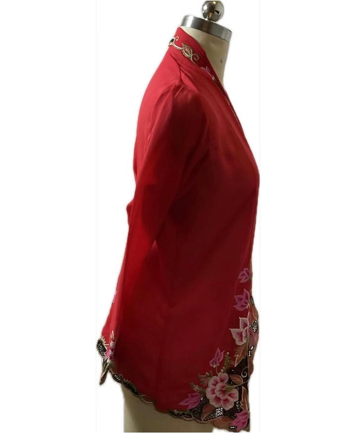 Standard Peranakan Top SPT-XL-RED-A6666002