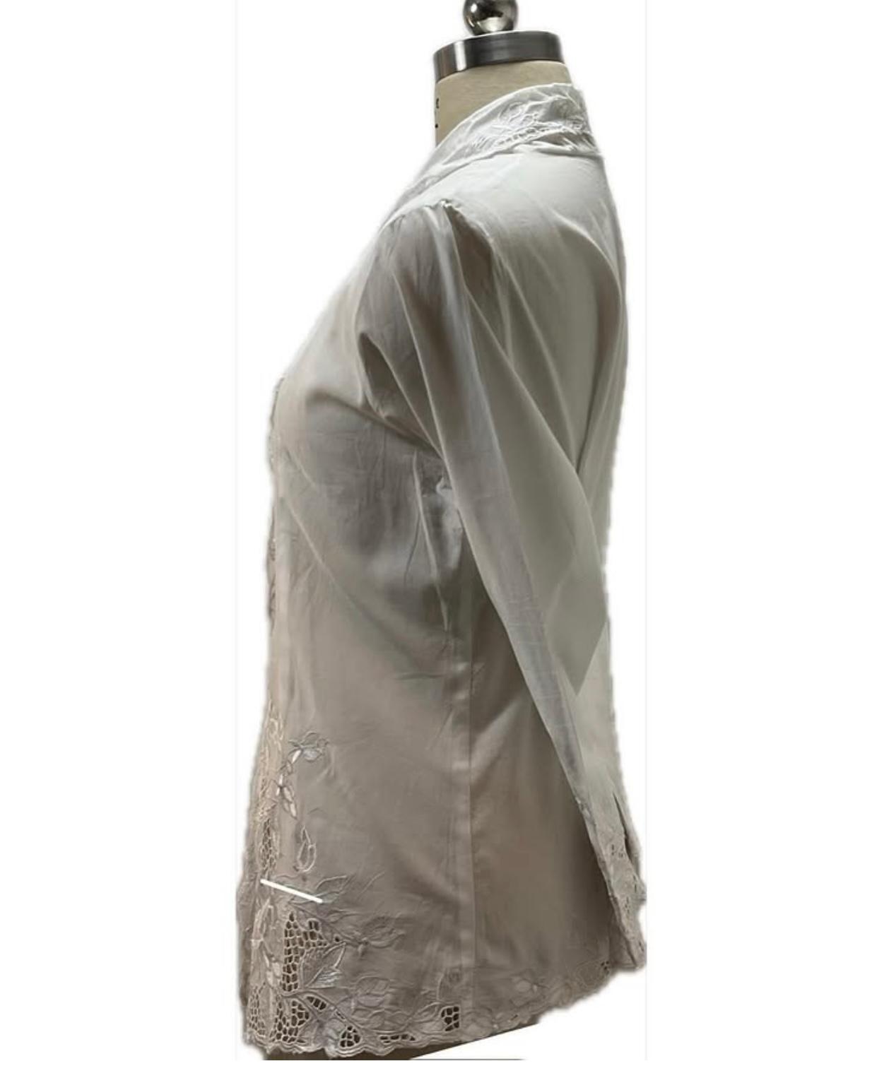 Standard Peranakan Top SPT-XL-WHITE-A6666004