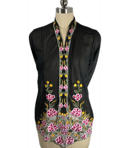 Standard Peranakan Top SPT-XL-BLACK-A6666010