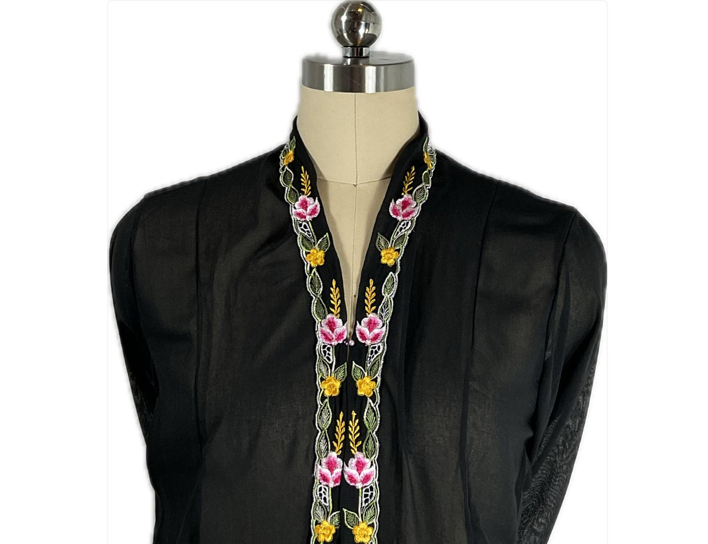 Standard Peranakan Top SPT-XL-BLACK-A6666010