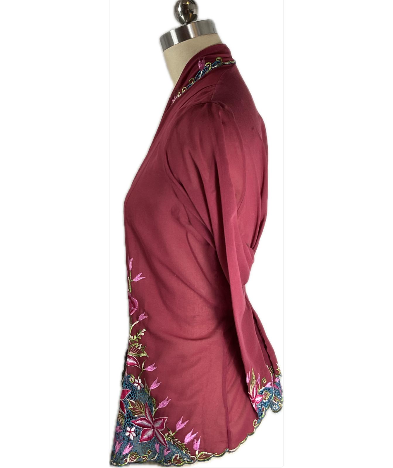 Standard Peranakan Top SPT-XL-RED-A6666006