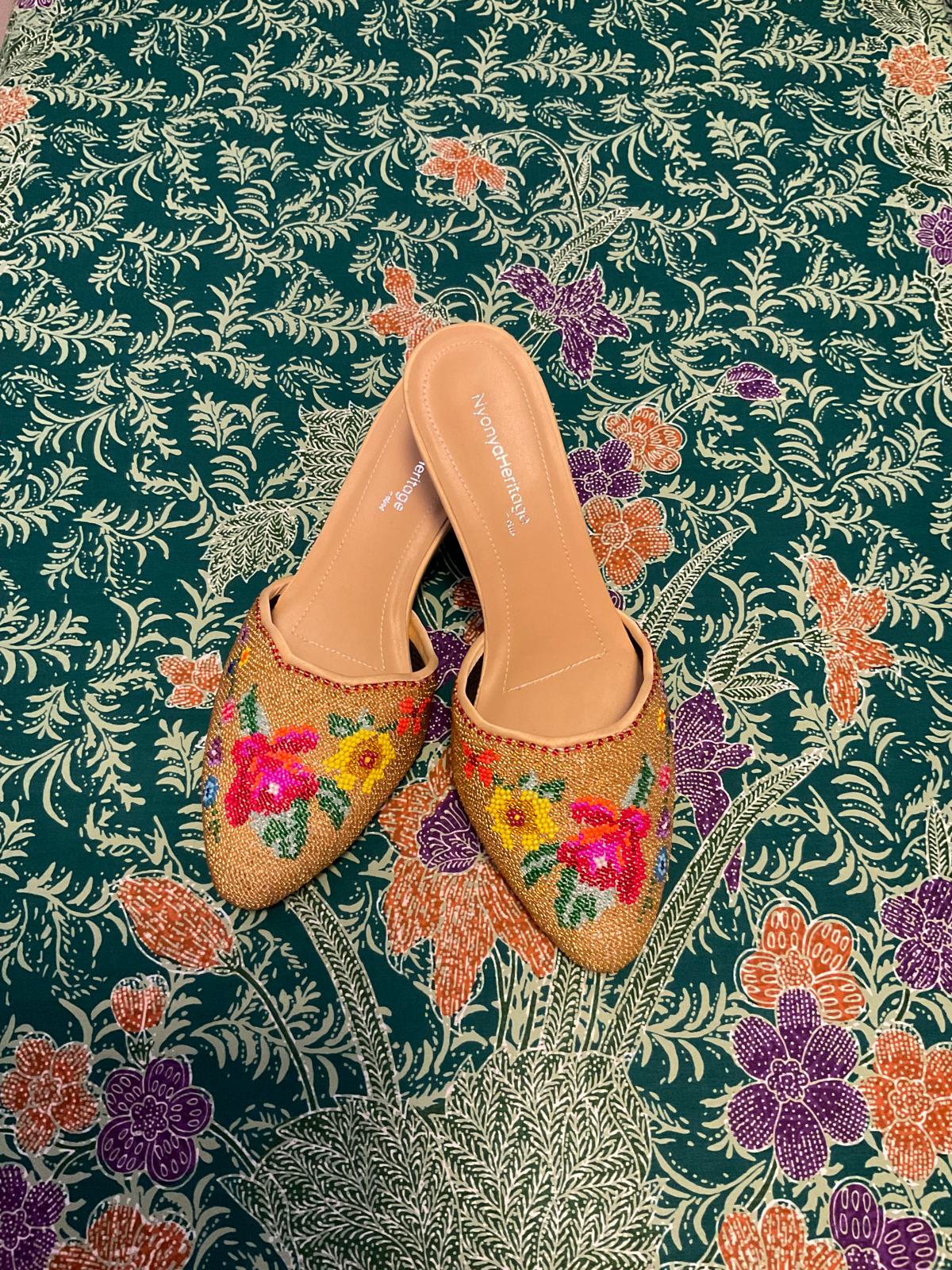Standard Beaded Shoes SBS-5-GOLD-D6009