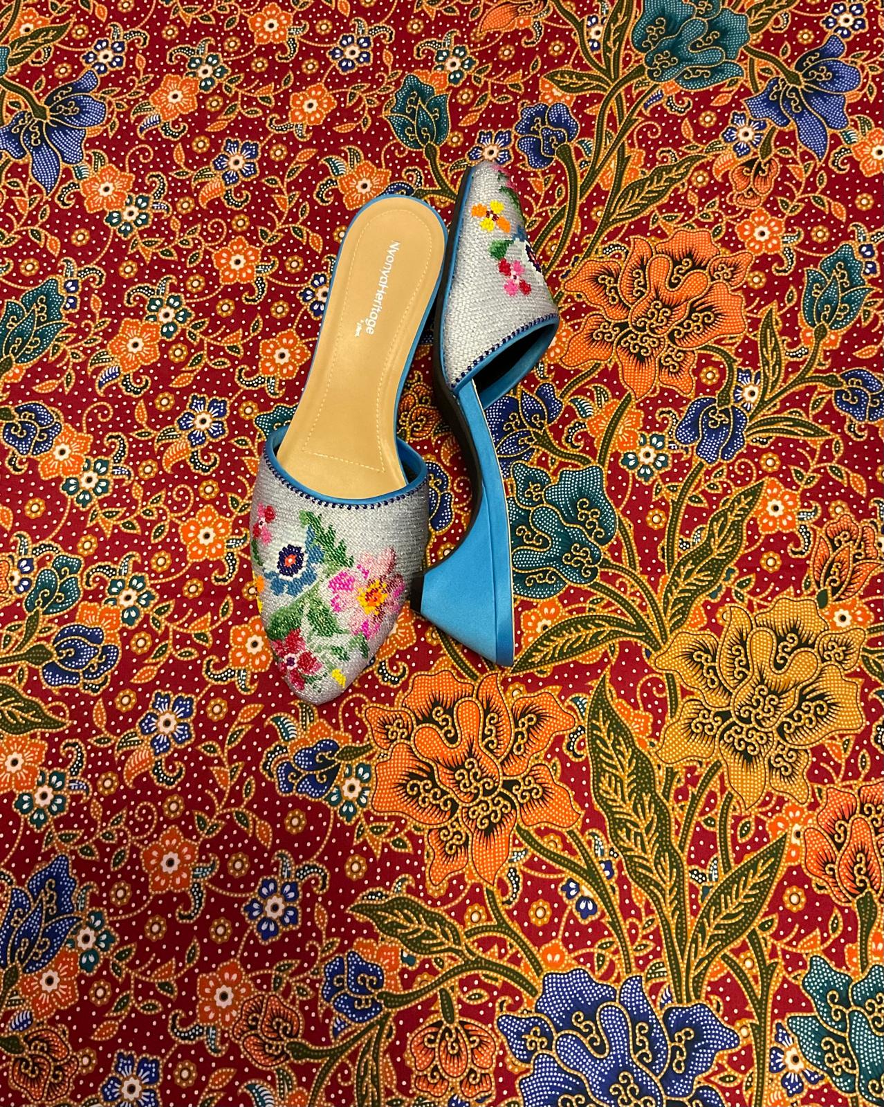 Standard Beaded Shoes SBS-8-BLUE-D6002