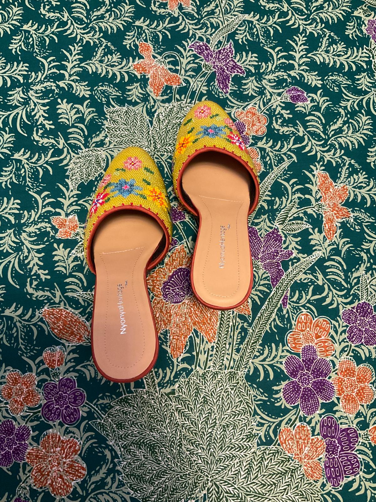 Standard Beaded Shoes SBS-5-YELLOW-D6010
