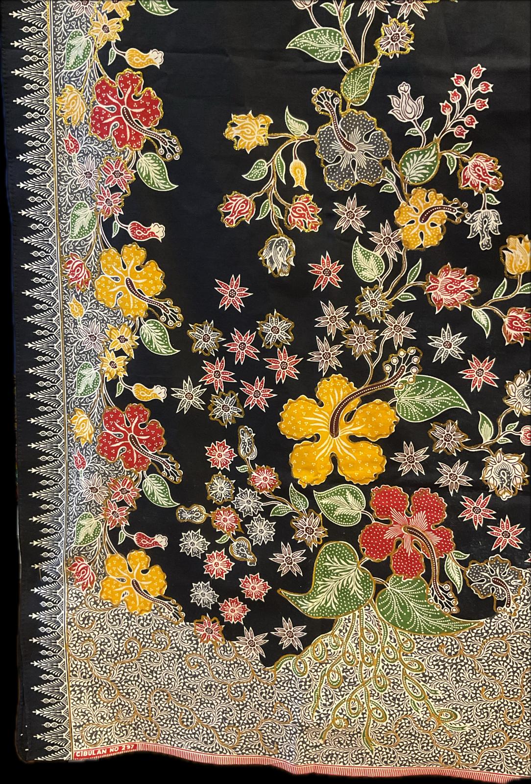 Hand Draw Batik Fabric HDBF-2M-BLACK-8002