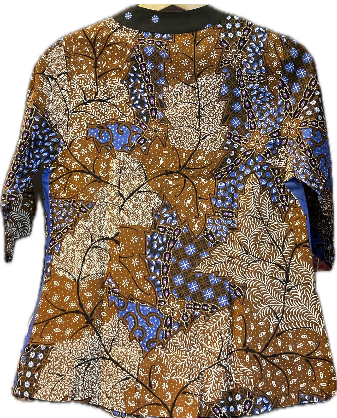 Ladies Batik Top LBT-M-BLUE-G11001
