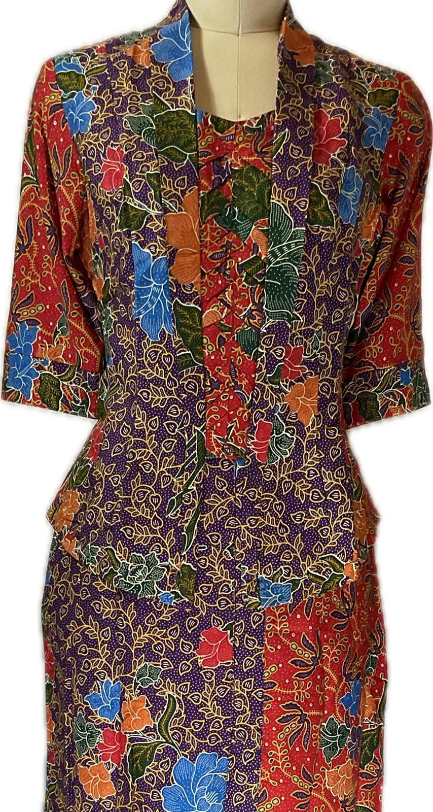 Ladies Kebaya Full Set LBT-M-RED-KBY-A-77002