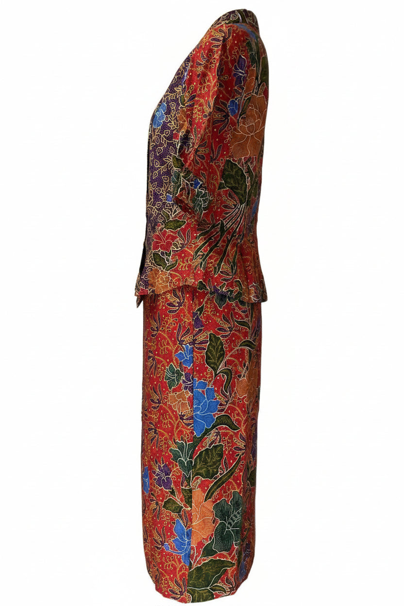 Ladies Kebaya Full Set LBT-M-RED-KBY-A-77002