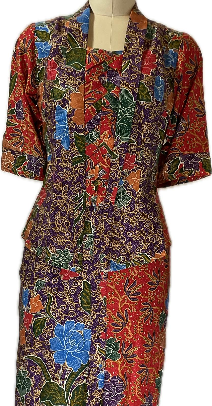 Ladies Kebaya Full Set LBT-M-RED-KBY-A-77002