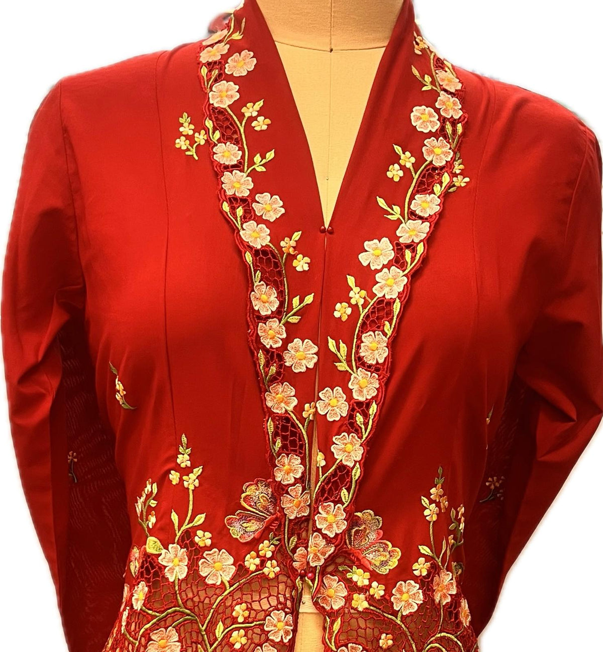 Premium Peranakan Top PPT-S-RED-B6021